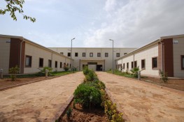 مباني كلية التدريسات بجامعة أرطوقلو